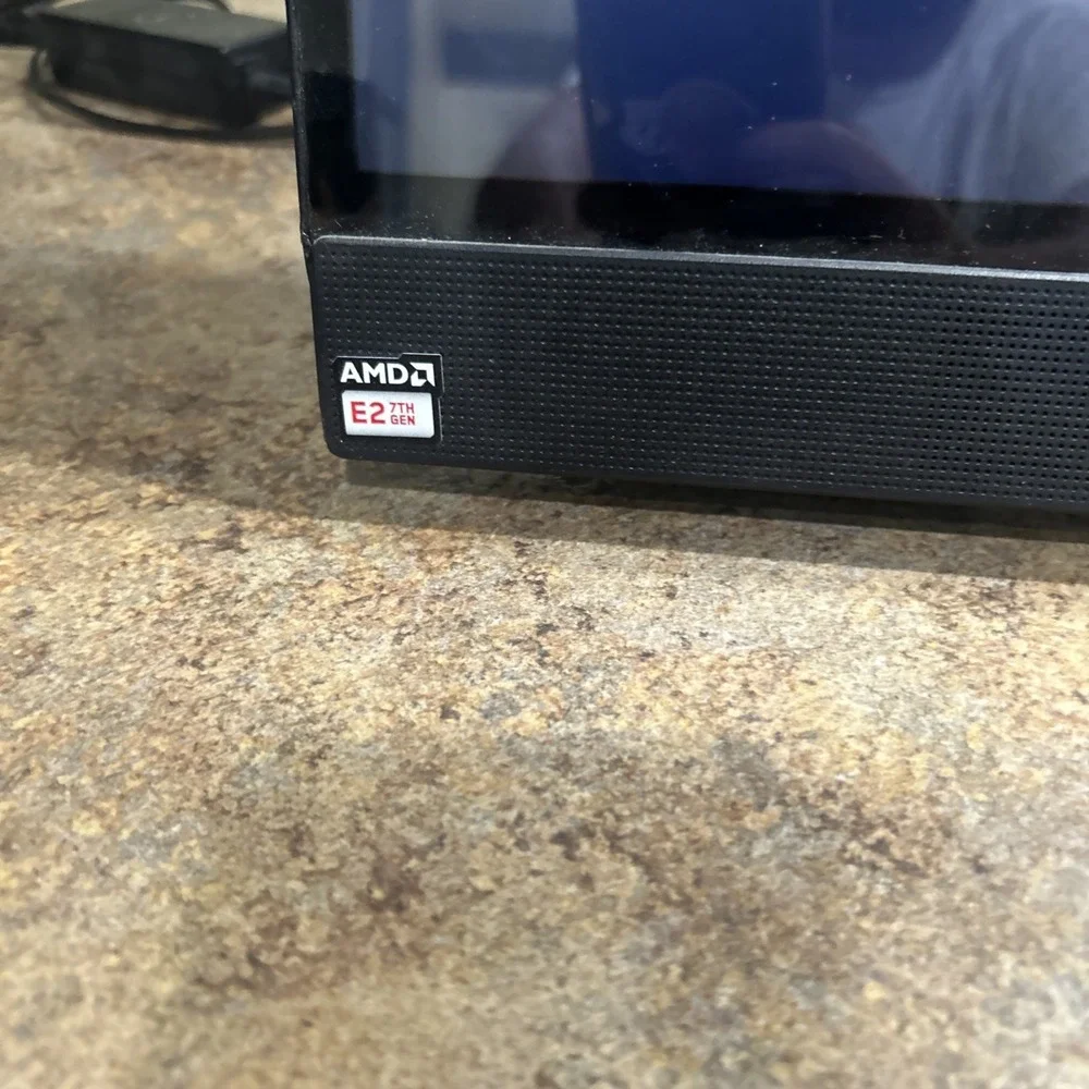 DELL 21.5